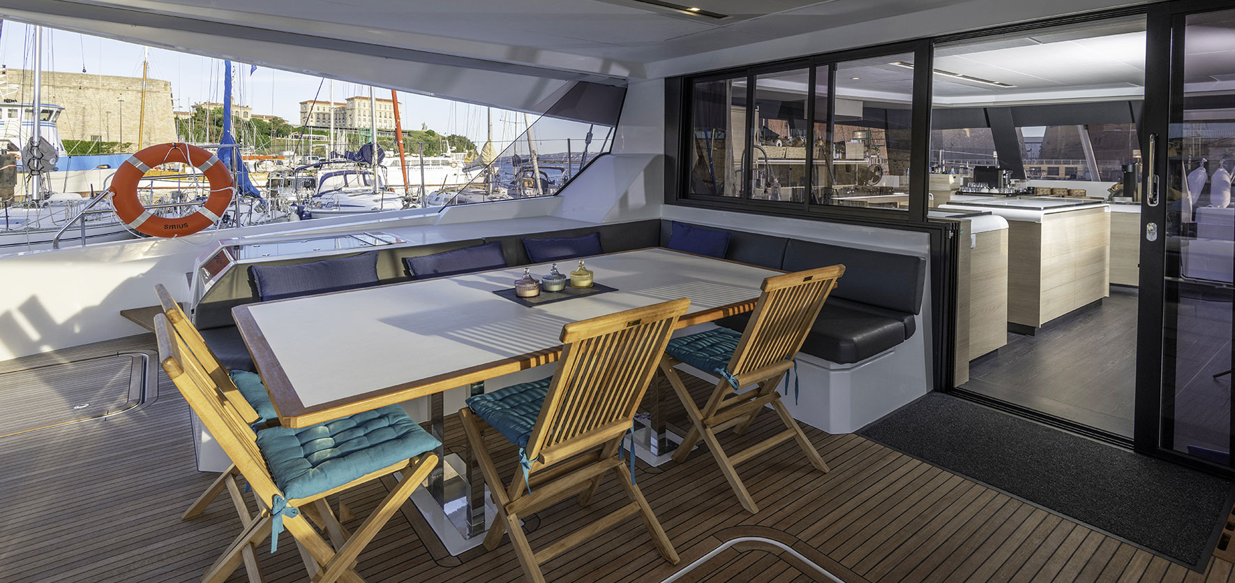 catlante20neo Aft Cockpit 3