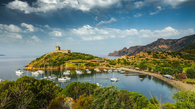 CORSE NORD GIROLATA iStock 1321865443